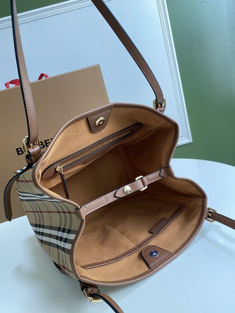 Bv*b*rry shopping bags